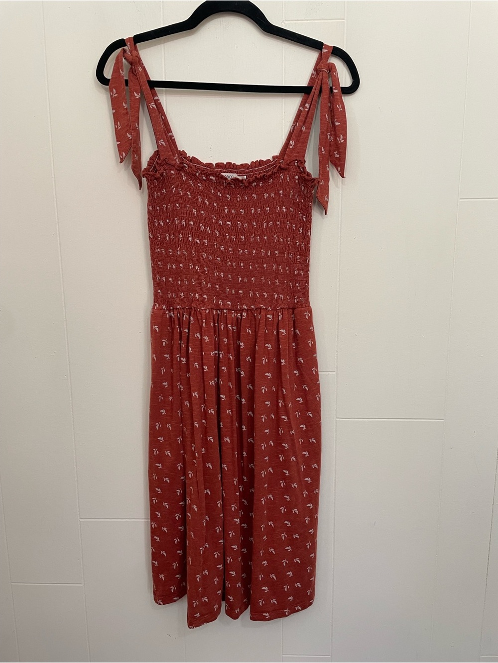 Toad&Co Floral Smocked Dress Size L Rust Red Tencel Organic Cotton Sustainable
